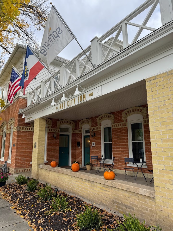 Art City Inn