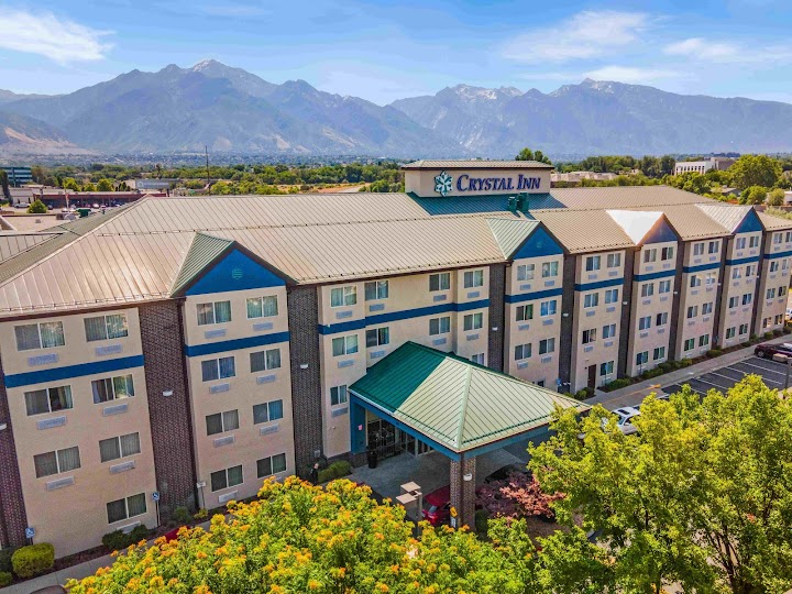 Crystal Inn Hotel & Suites Midvalley