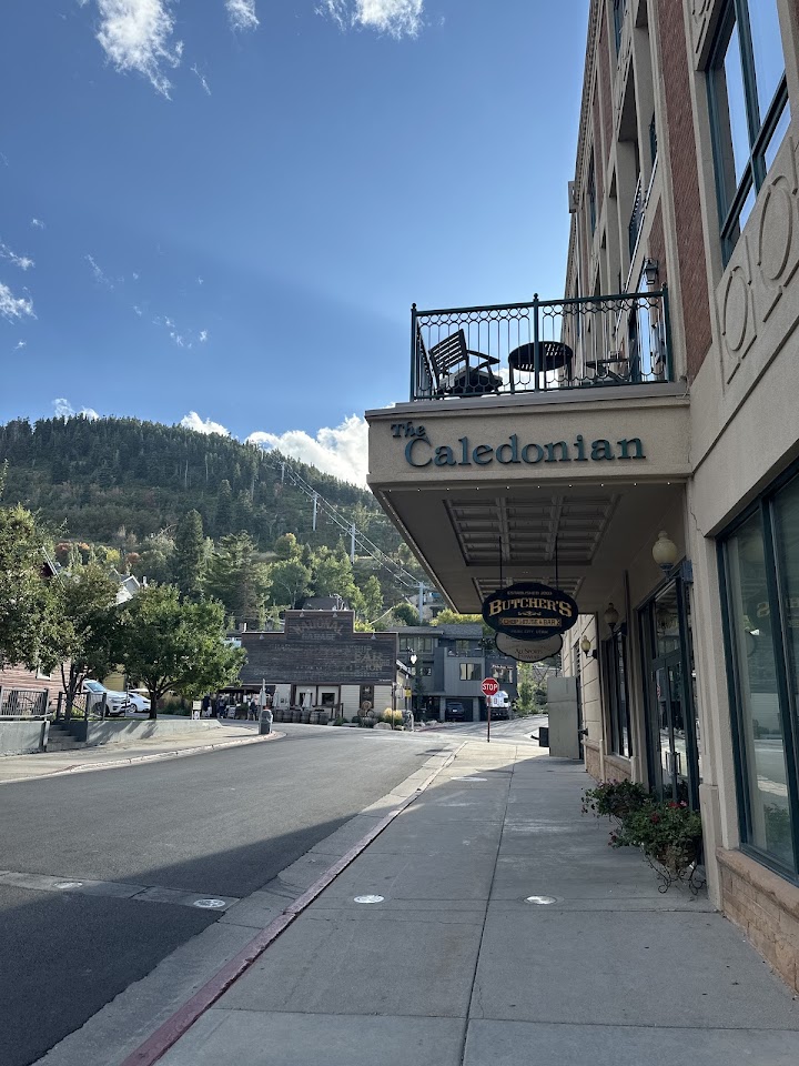 The Caledonian by All Seasons Resort Lodging